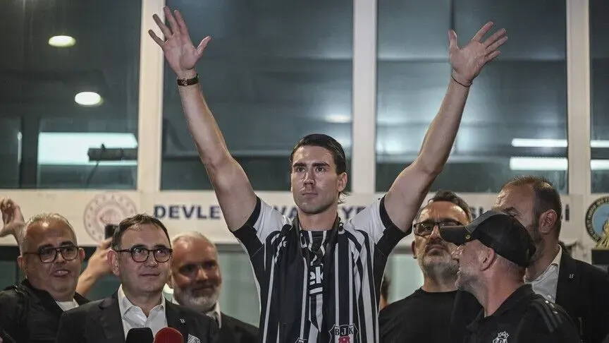 Vlahovic, Beşiktaş'ın üçüncü Sırp futbolcusu oldu