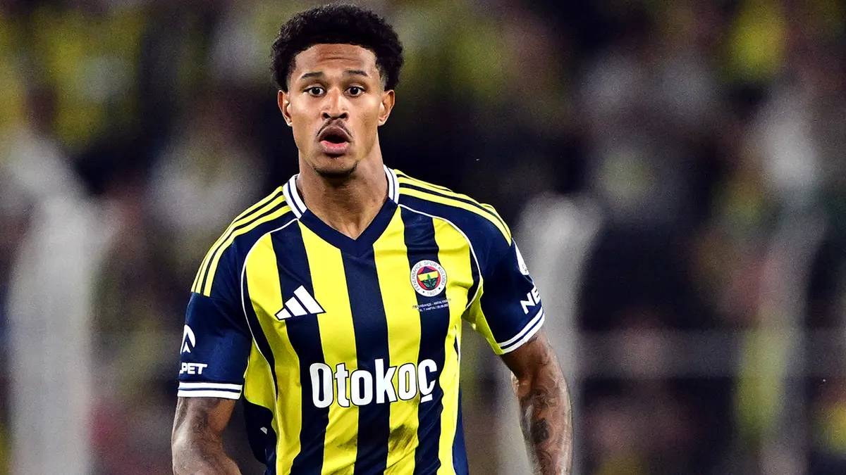 Oosterwolde: Fenerbahçe'de kalacağım