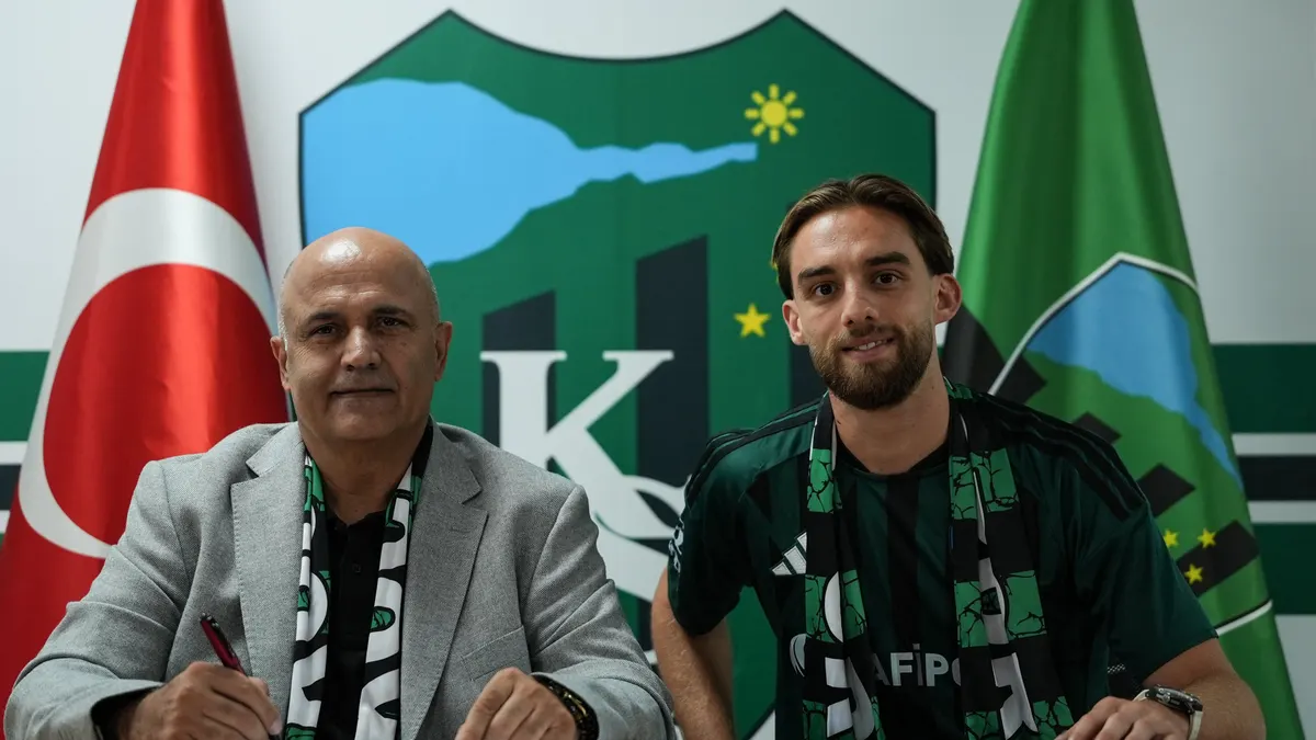 Kocaelispor, Berkan Kutlu'yu kadrosuna kattı