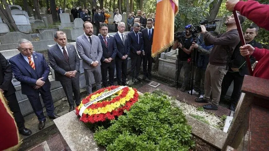 Galatasaray'ın kurucusu Ali Sami Yen mezarı başında anıldı