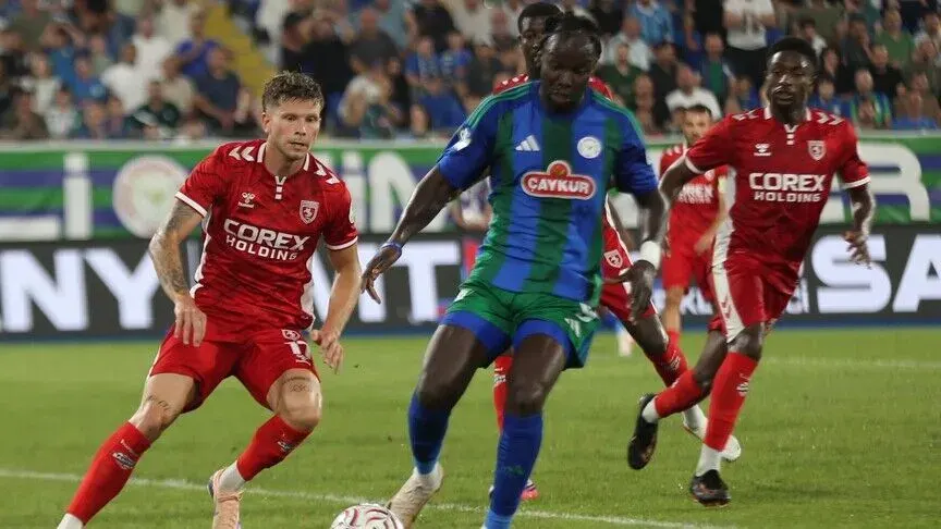 Samsunspor deplasmanda Rizespor'u 2-0 mağlup etti
