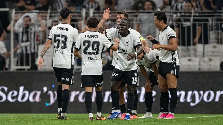 Beşiktaş, Süper Lig'e evinde iyi başlıyor