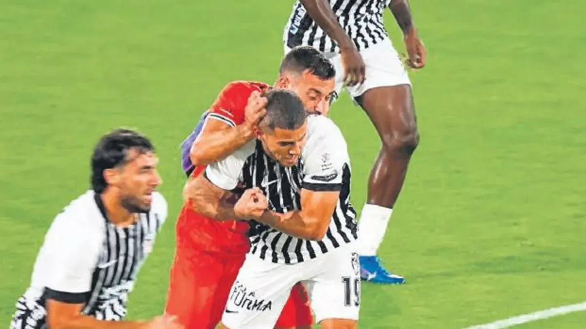 Beşiktaşlı üyelerden Alanyaspor maçı hakemlerine suç duyurusu