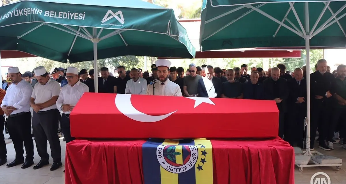 Derbide hayatını kaybeden taraftar Mersin'de defnedildi