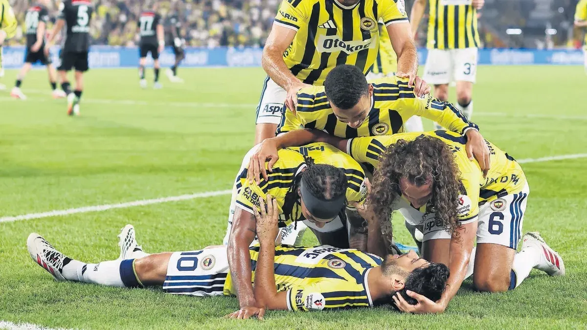 Fenerbahçe'de Asensio ve Muriqi'den galibiyet golleri
