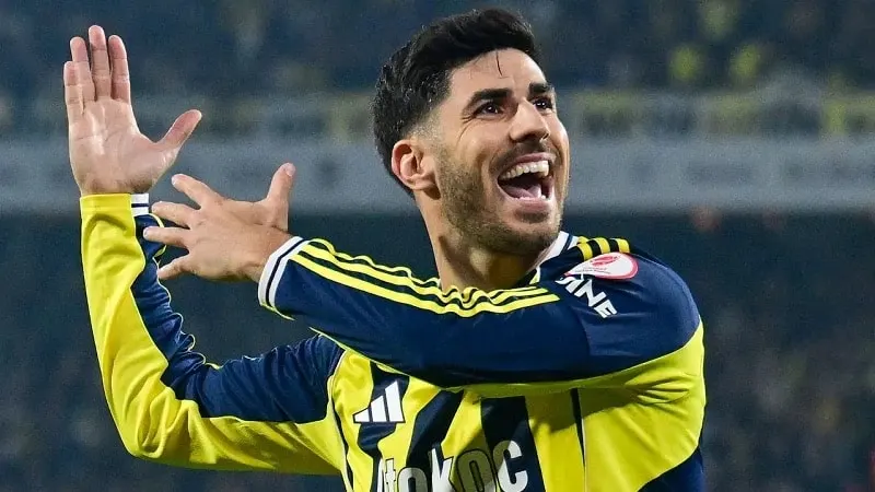 Fenerbahçe'de Asensio, Kartal'ın tercihlerinden rahatsız