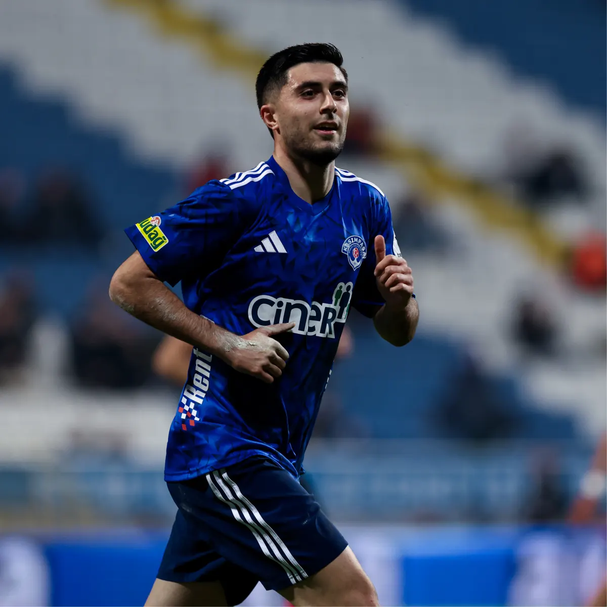 Yusuf Barası resmen Eyüpspor'da