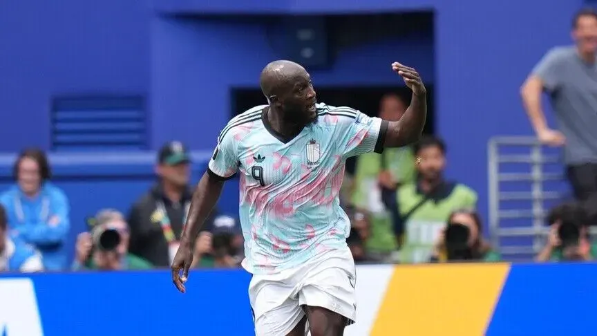 Fenerbahçe, Lukaku'yu resmen kadrosuna kattı