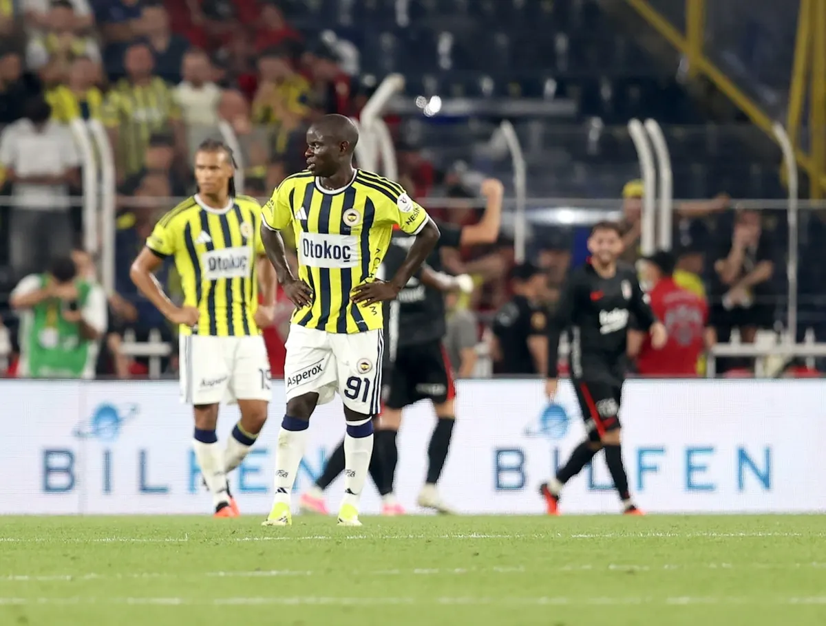 Fenerbahçe'nin kötü lig başlangıcı endişe yarattı
