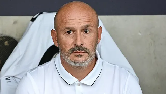 Italiano: Yarın çok dikkatli olmamız gerekiyor