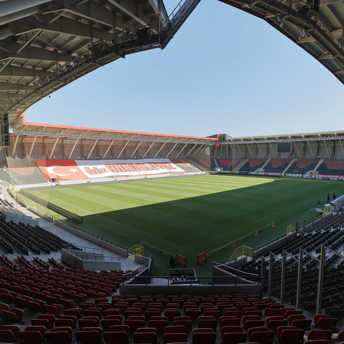 Çorum Şehir Stadı Süper Lig'e hazır hale geldi