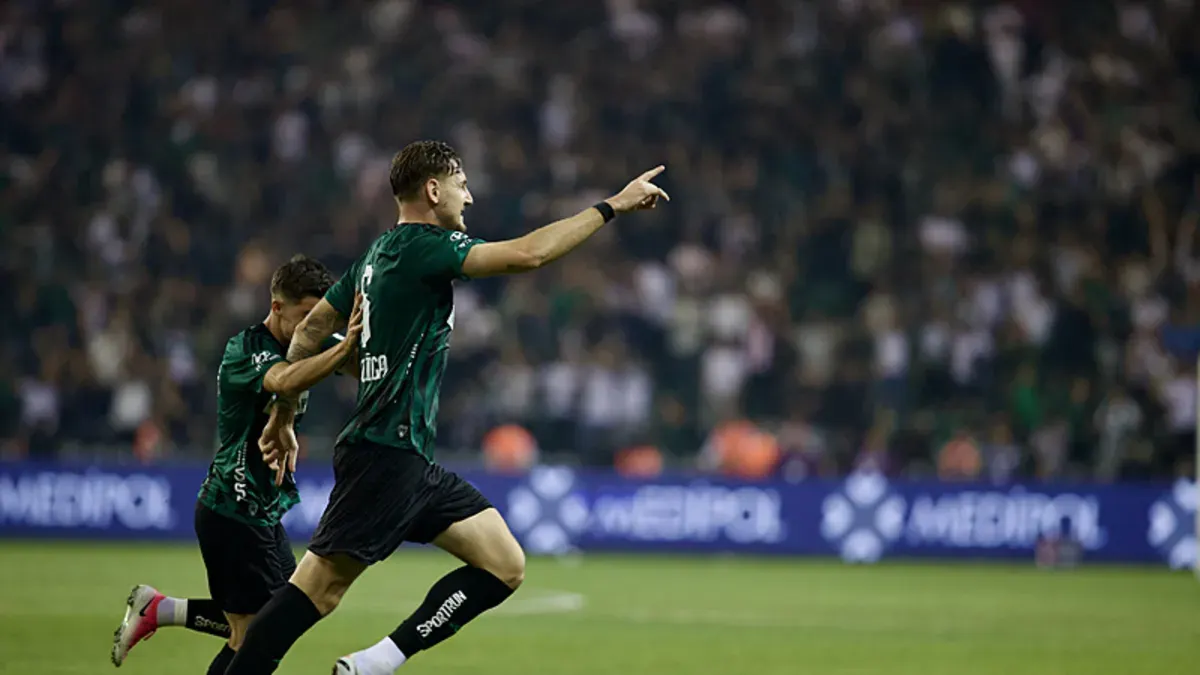 Kocaelispor'un yeni transferleri Amedspor'u dağıttı