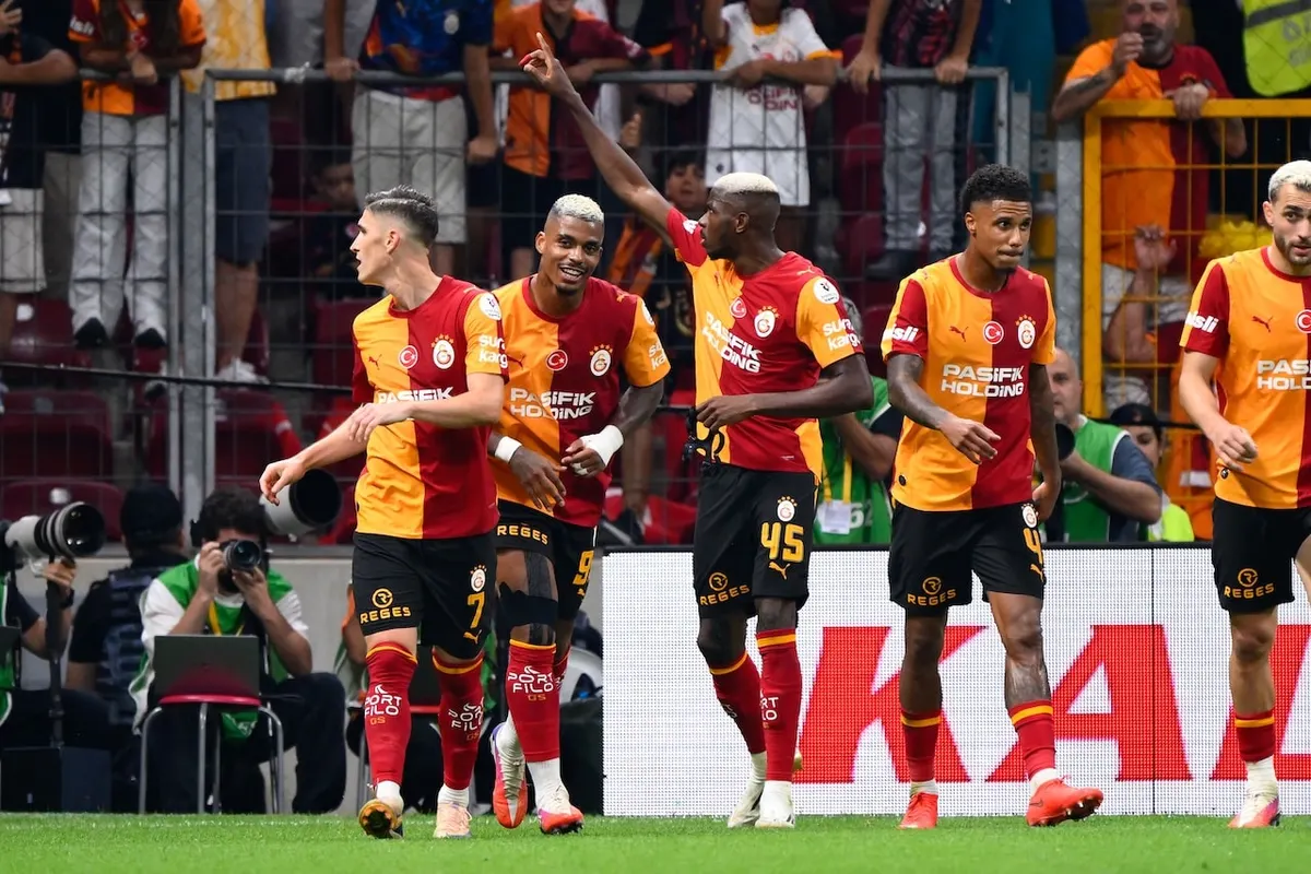 Galatasaray üst üste üçüncü kez 3. haftada lider oldu