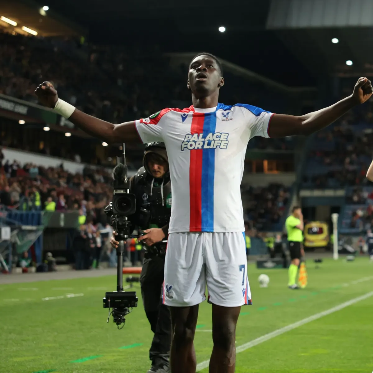 Sarr, Galatasaray'a gitmek için Palace'a baskı yapıyor