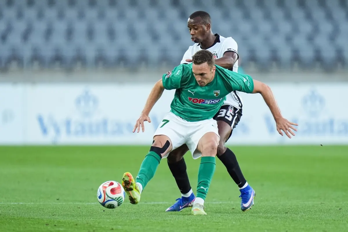 Beşiktaş rövanşı kaybetti ama gruplara yükseldi