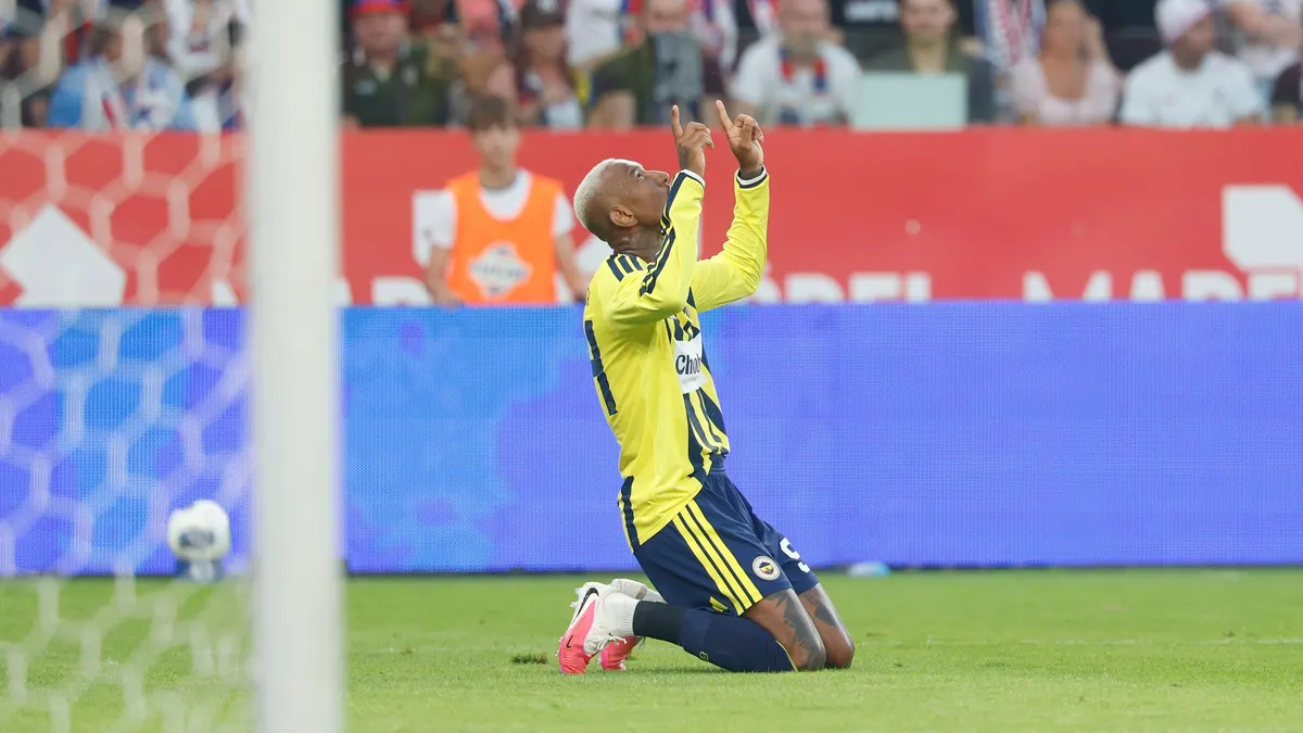 Talisca yeni sezona gollerle başladı