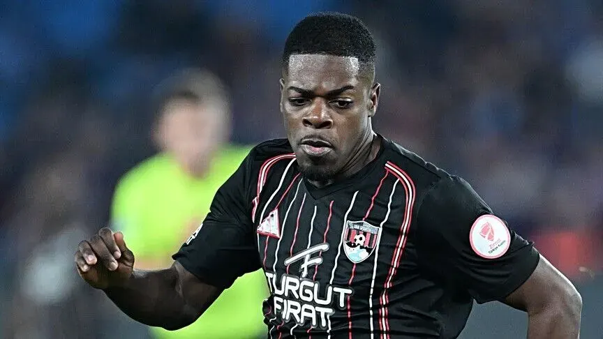 Alanyaspor, Kamerunlu santrfor Ivan Cedric'i transfer etti