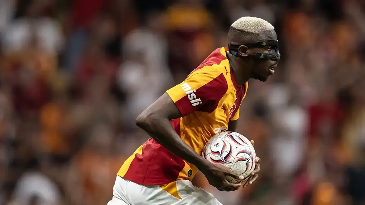 Osimhen'den transfer sorusuna yanıt: İşime bakıyorum