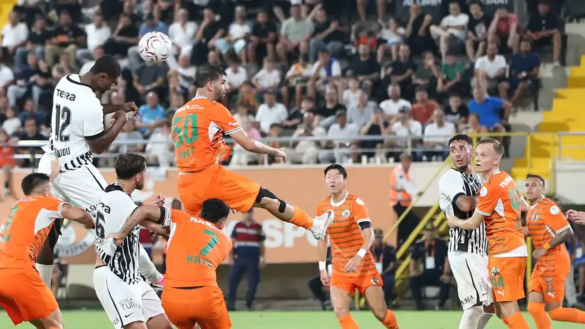 Alanyaspor deplasmanda Beşiktaş'ı 1-0 mağlup etti