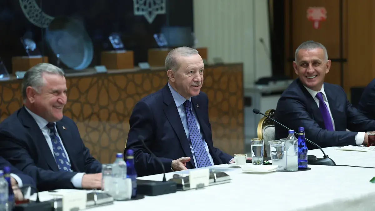 Erdoğan, Erzurumspor, Çorum FK ve Amedspor'u ağırladı