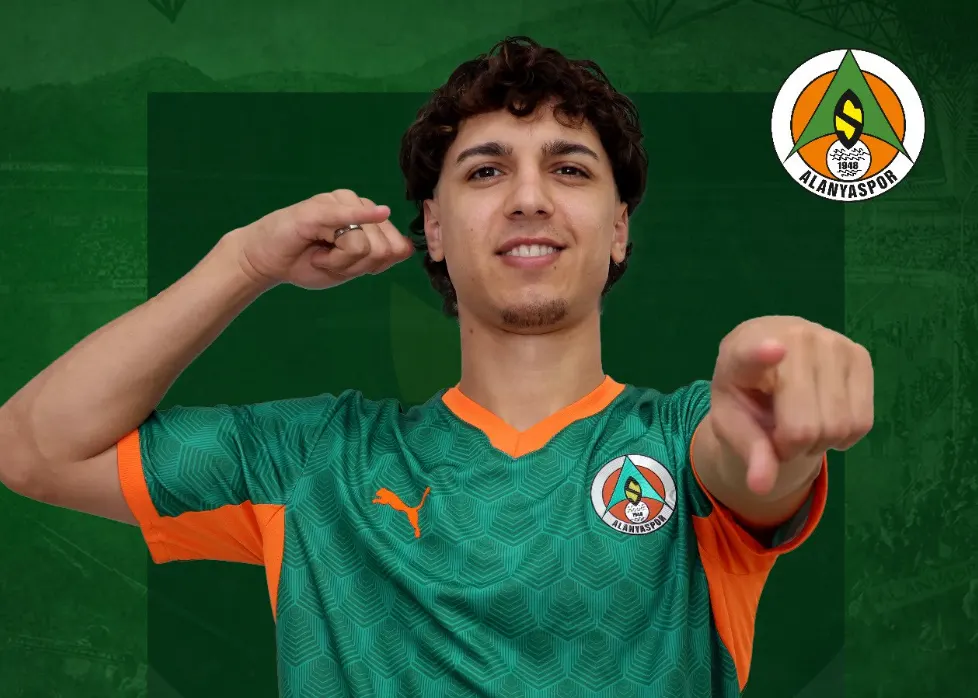 Emre Demir, Fenerbahçe'den Alanyaspor'a transfer oldu