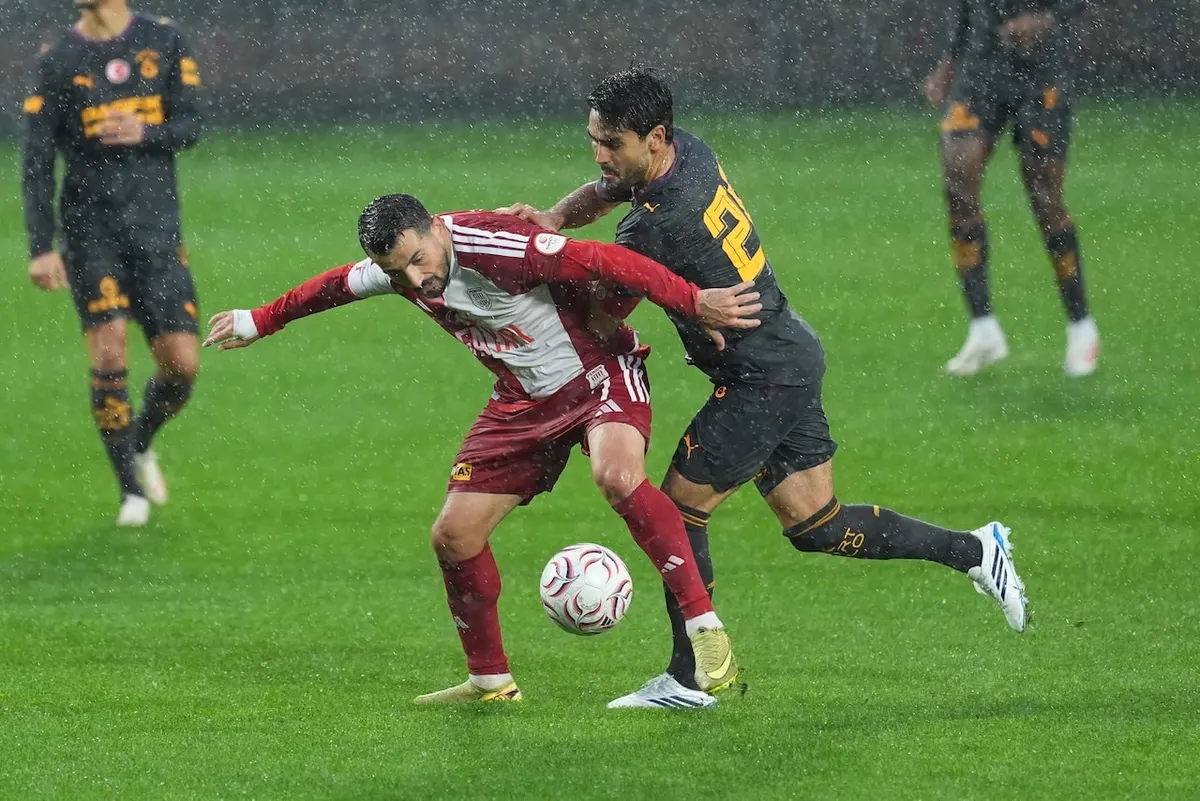 Galatasaray hazırlık maçında 3-0'dan 3-3'e geldi