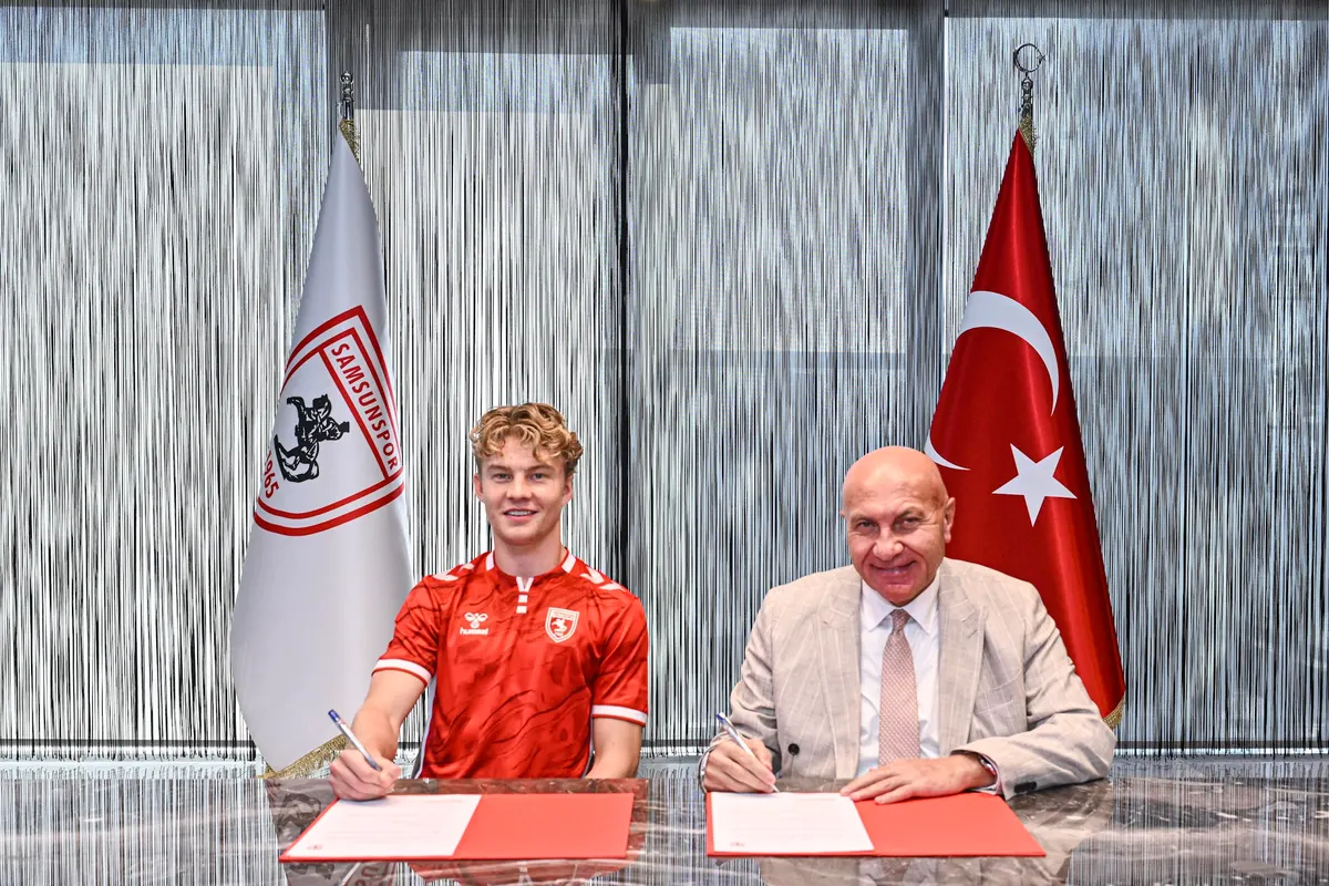 Samsunspor, Ohlenschläger'i 5 yıllığına kadrosuna kattı
