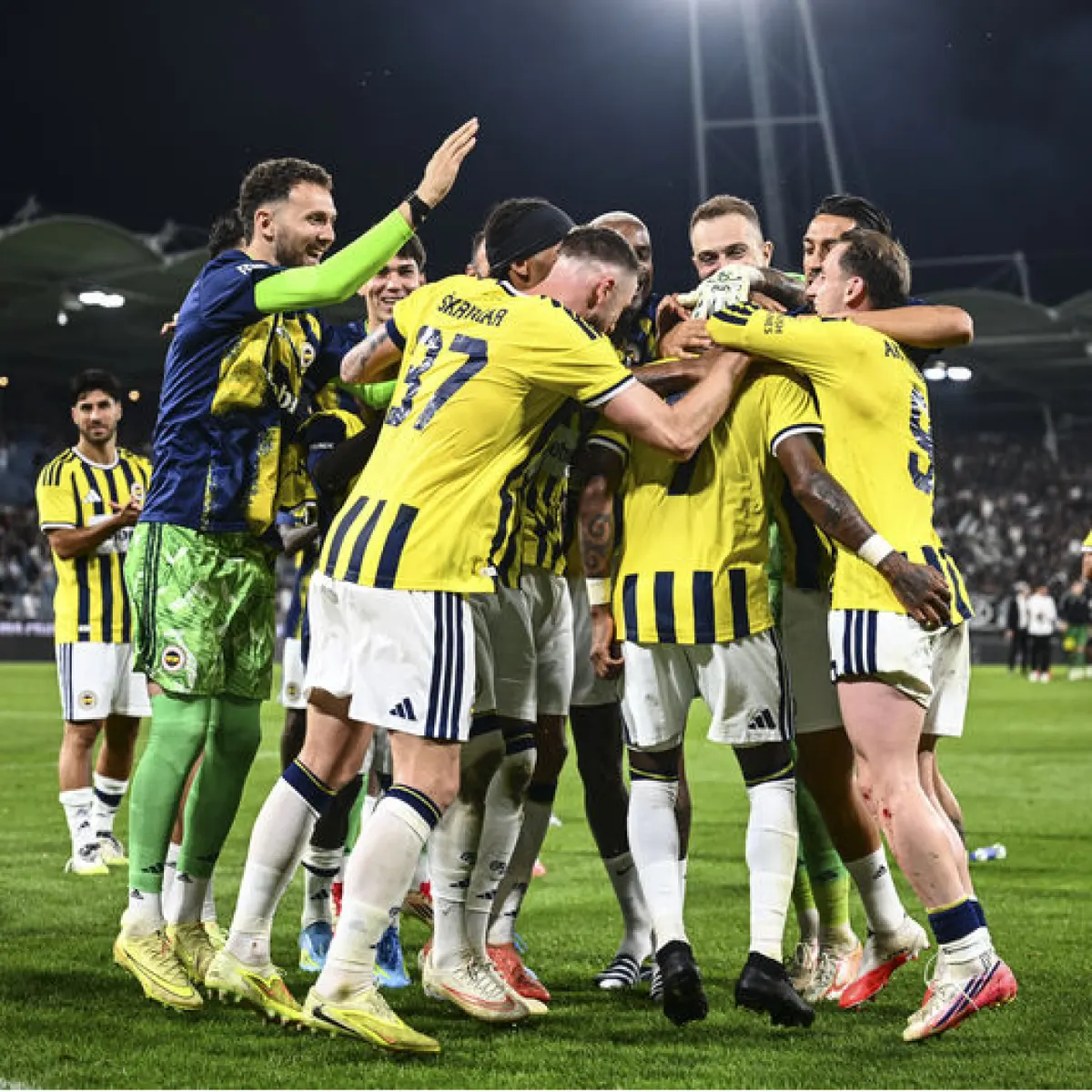 Fenerbahçe'nin Sturm Graz galibiyeti yazarlarca değerlendirildi