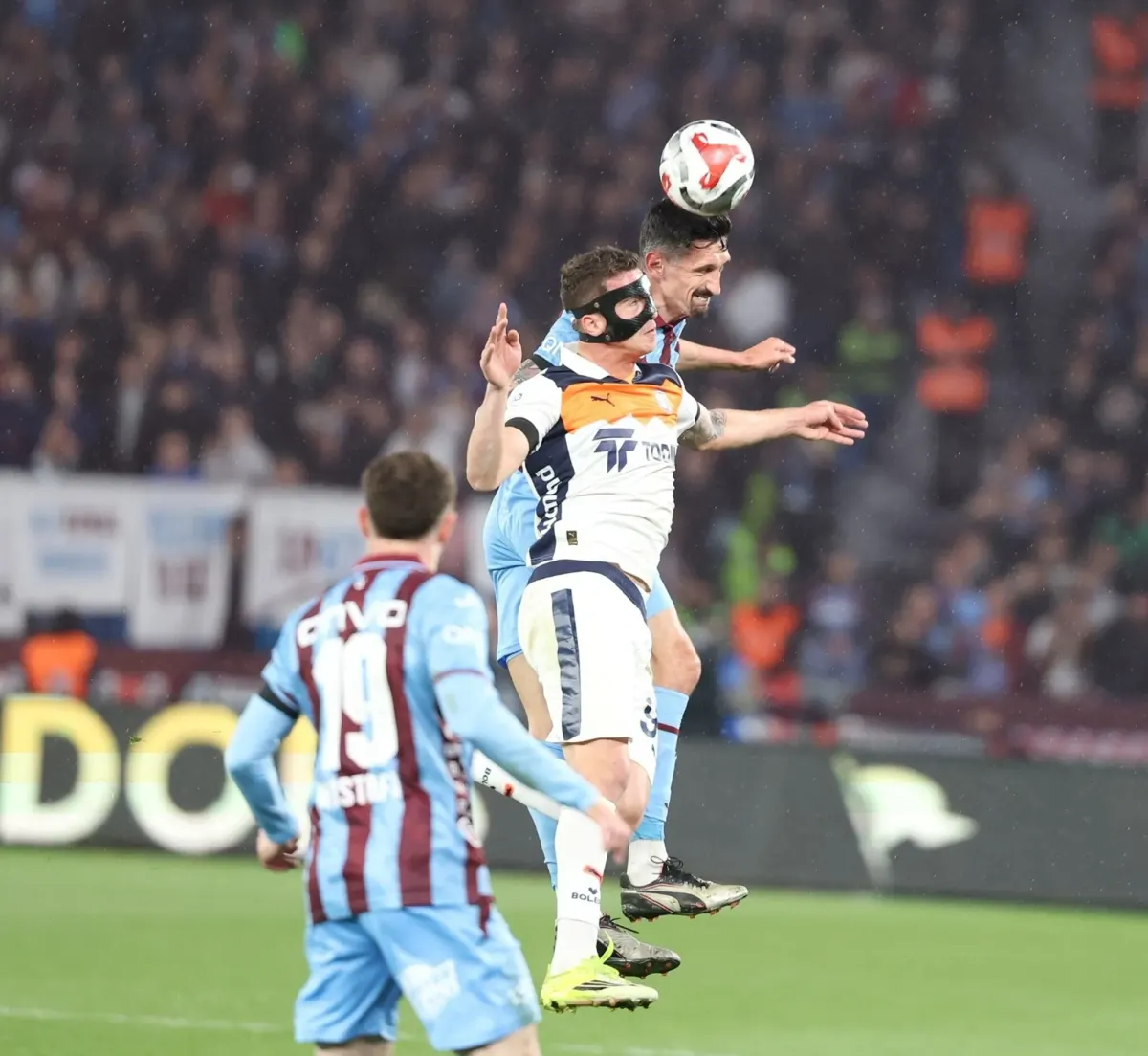 Trabzonspor sahasında Başakşehir'i ağırlıyor