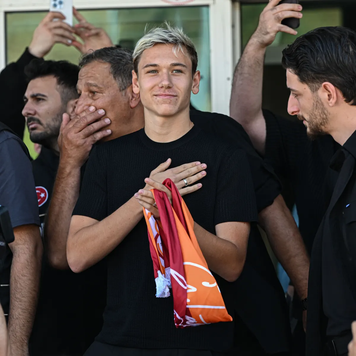 Galatasaray, Batrakov ile 5 yıllık sözleşmeye imza attı