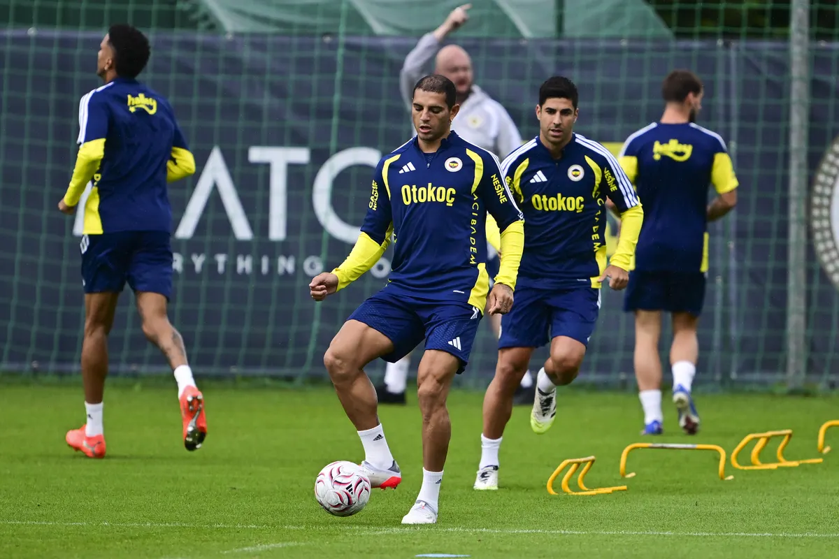 Fenerbahçe'de Diego Carlos'a Parma'dan kiralama girişimi
