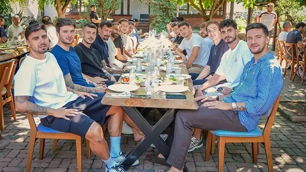 Trabzonspor'da teknik heyet ve futbolcular buluştu