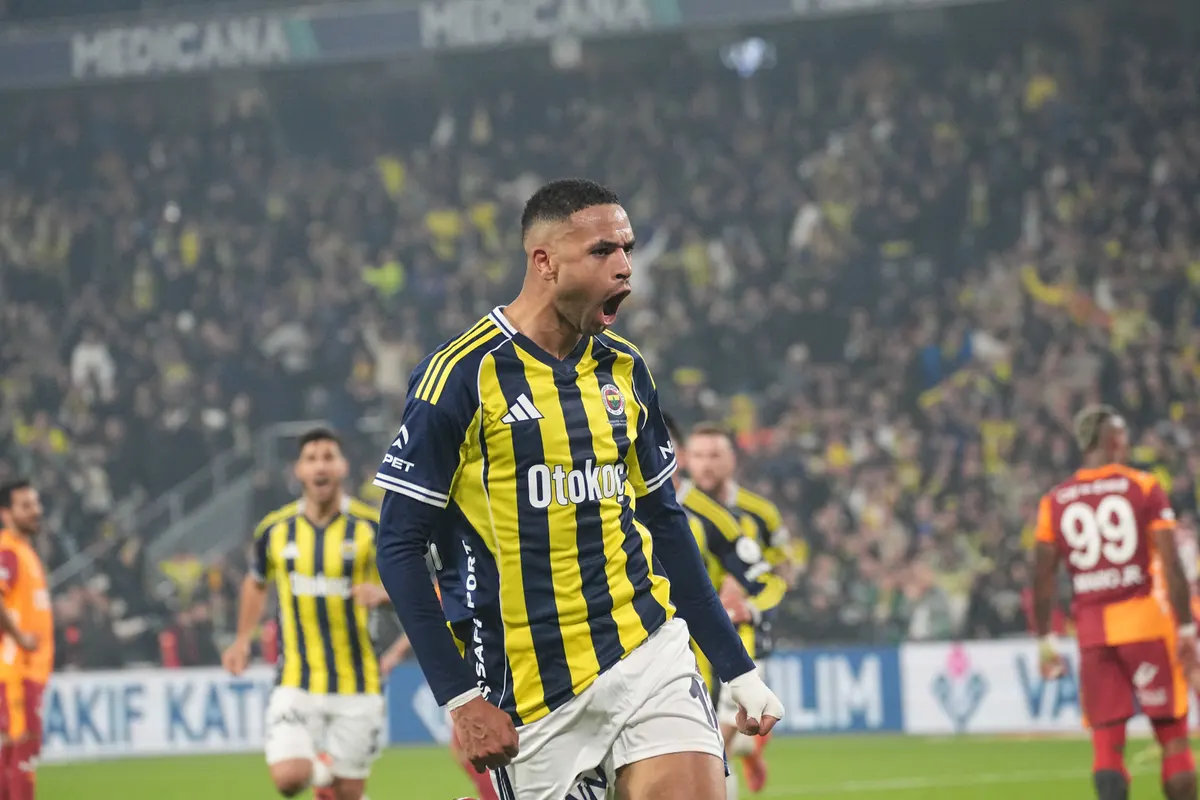 Fenerbahçe'nin transfer yasağı En-Nesyri borcundan çıktı