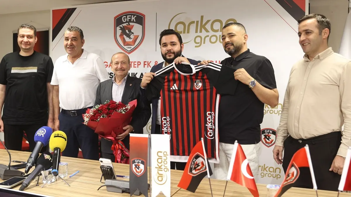 Gaziantep FK'ye forma sponsoru Arıkan Group