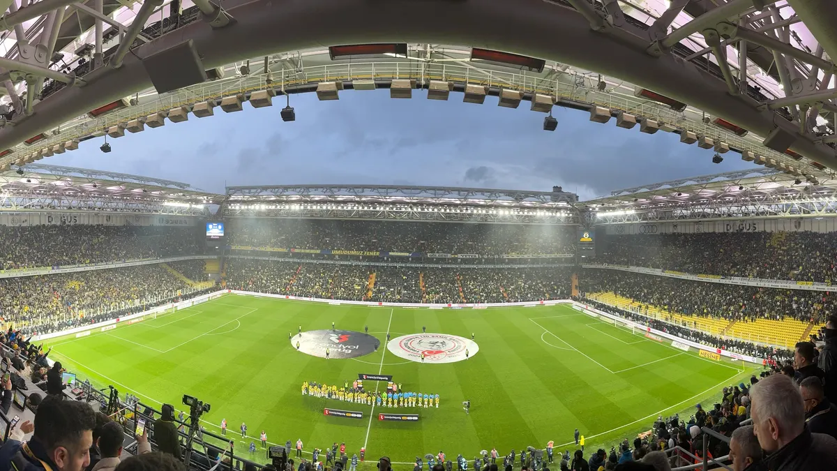 Fenerbahçe, Chobani Stadı'nı 64 bine çıkarıyor