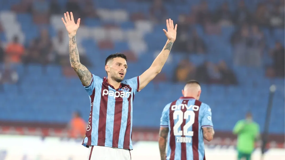 Trabzonsporlu Okay Yokuşlu ameliyat oldu