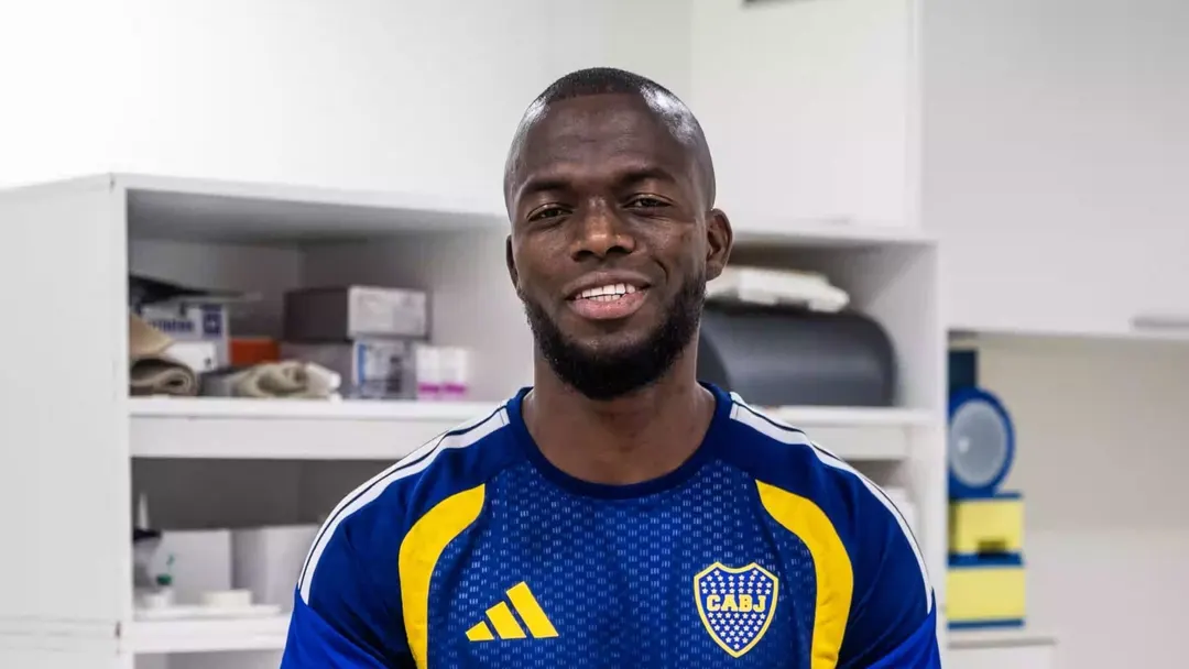 Eski Fenerbahçeli Valencia, Boca Juniors'a transfer oldu
