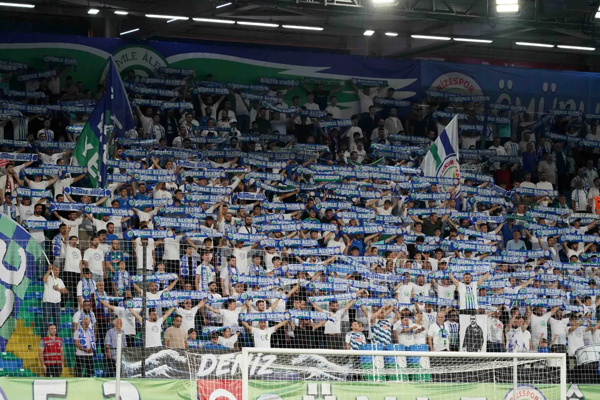 Süper Lig'de yeni sezon kombine fiyatları belli oldu