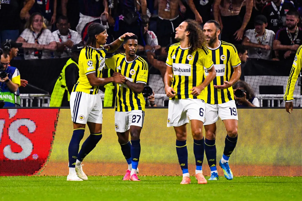 Fenerbahçe transfer sayısını sezonda 5'e indirdi