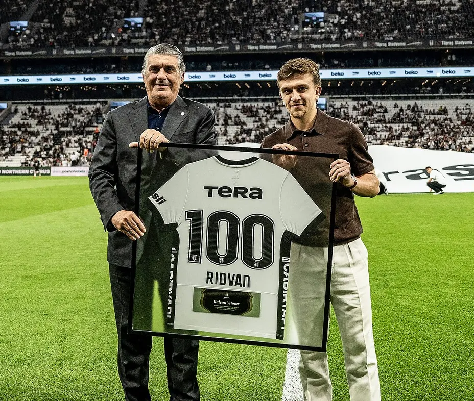 Rıdvan Yılmaz'a Beşiktaş'tan 100. maç hediyesi