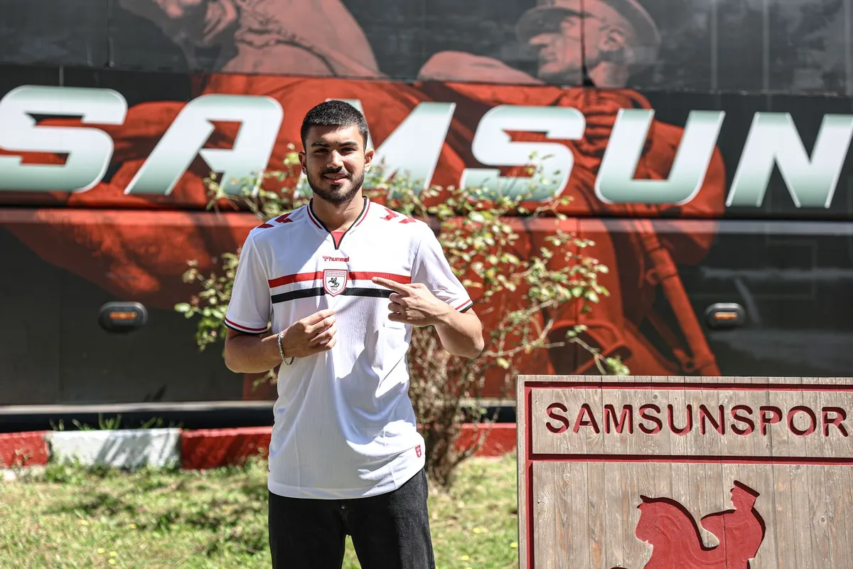 Samsunspor, genç stoper Emir Işık'a imza attırdı