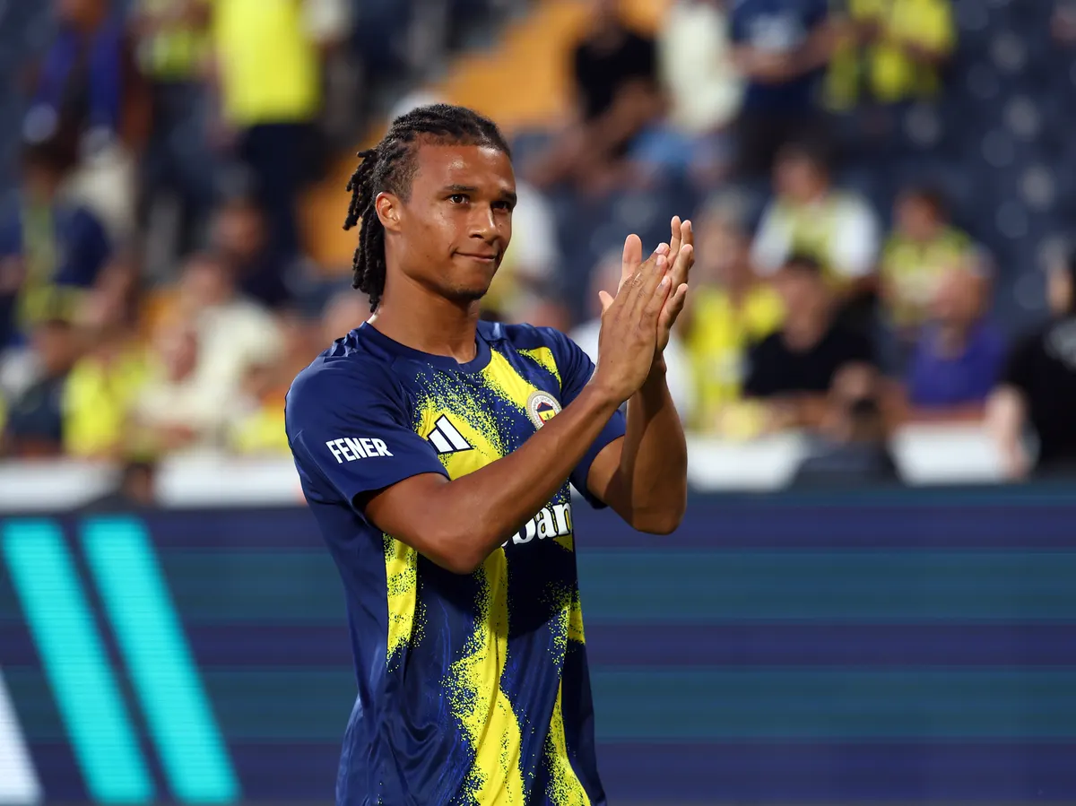 Ake, Fenerbahçe'nin rövanş maçında ilk 11'inde