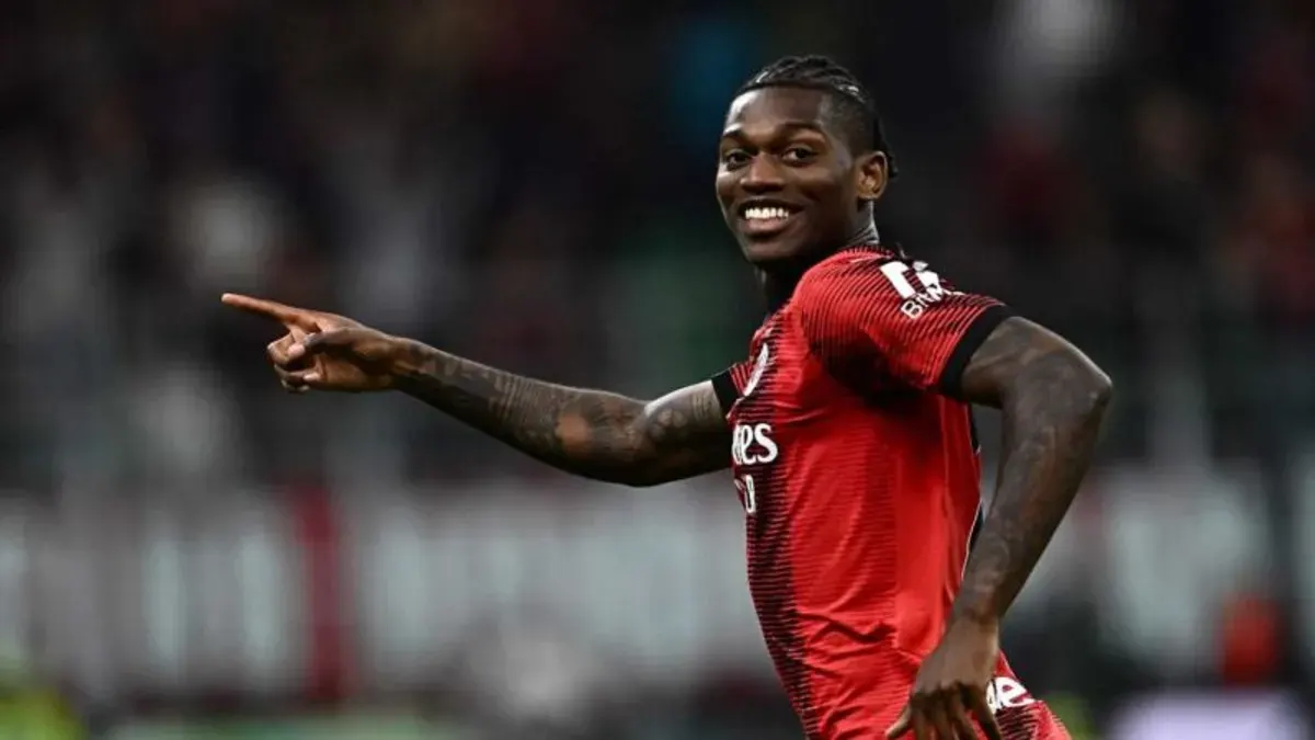 Galatasaray'ın gündemindeki Leao için Milan'dan sinyal