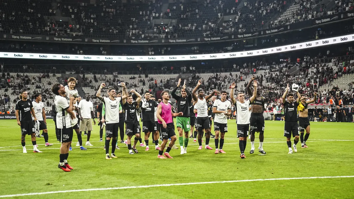 Beşiktaş, Italiano ile 4 maçta 4 galibiyet aldı