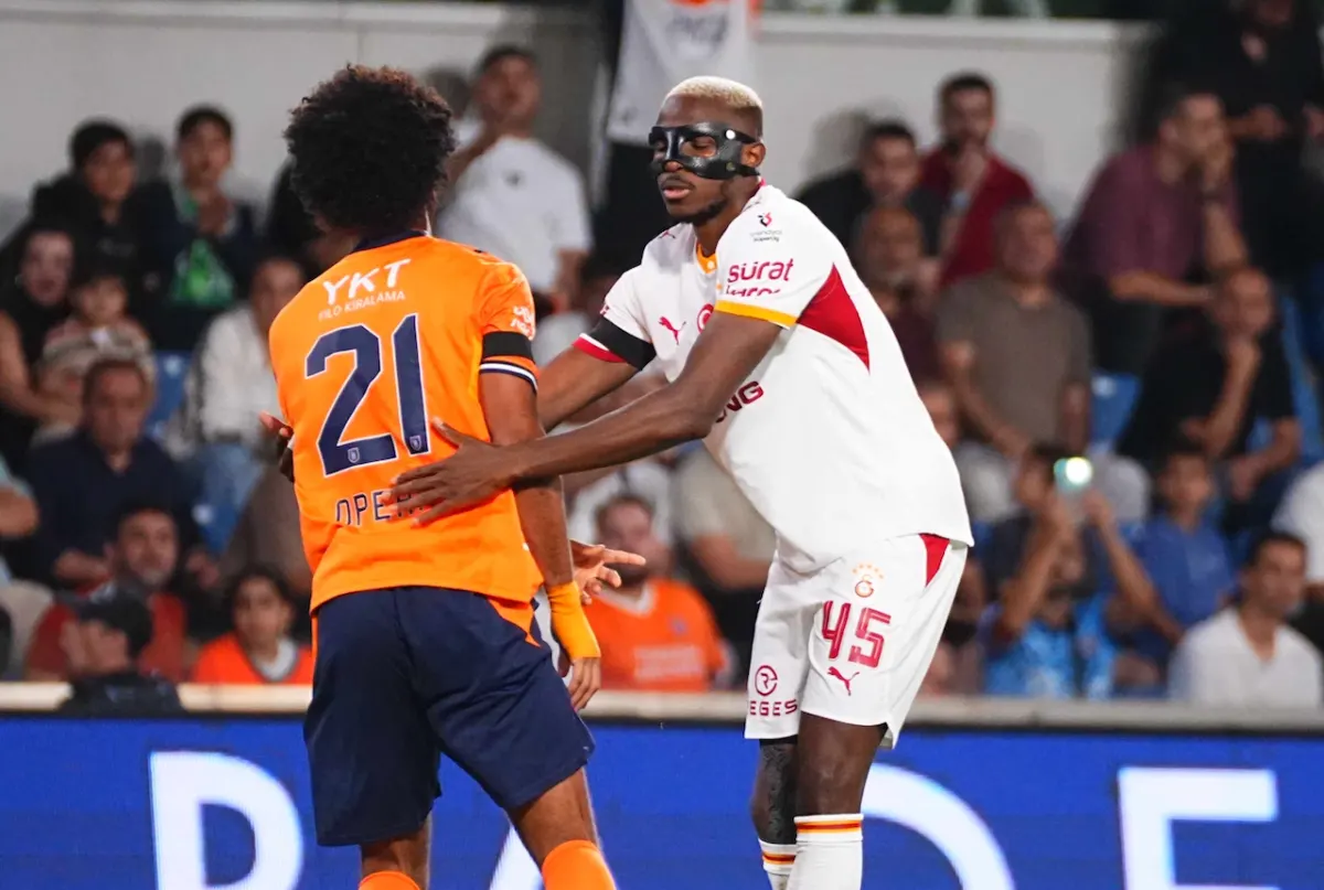 Galatasaray'da Osimhen sakatlandı, oyunu bıraktı