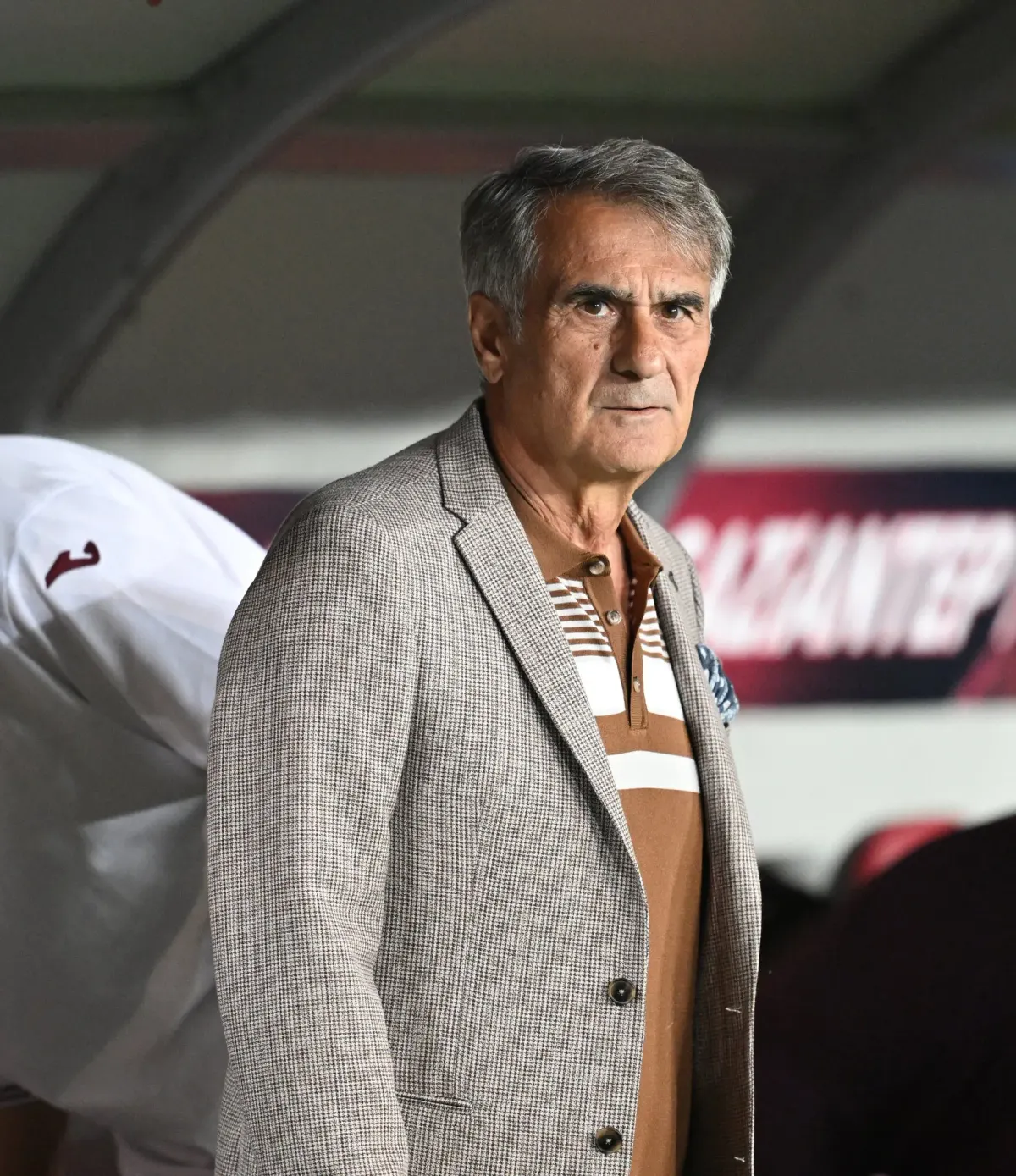 Trabzonspor'da teknik direktör arayışında iki isim öne çıktı