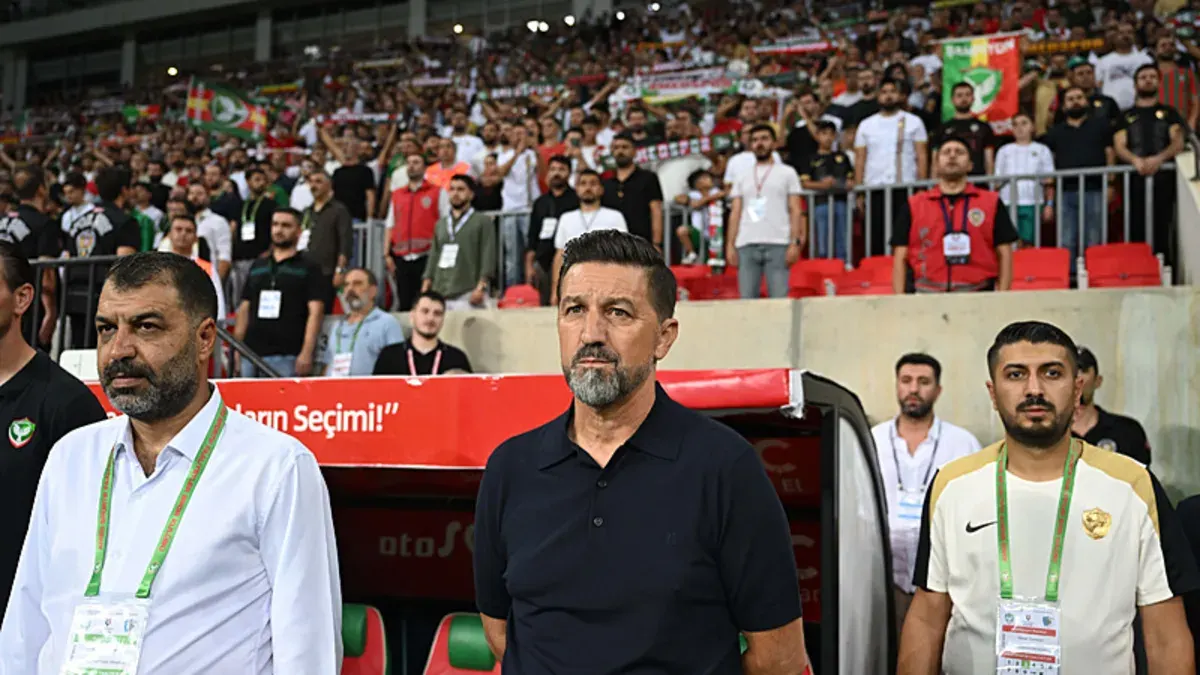 Hasi: Erzurumspor'u yendik, sol ayaklı stoper arıyoruz